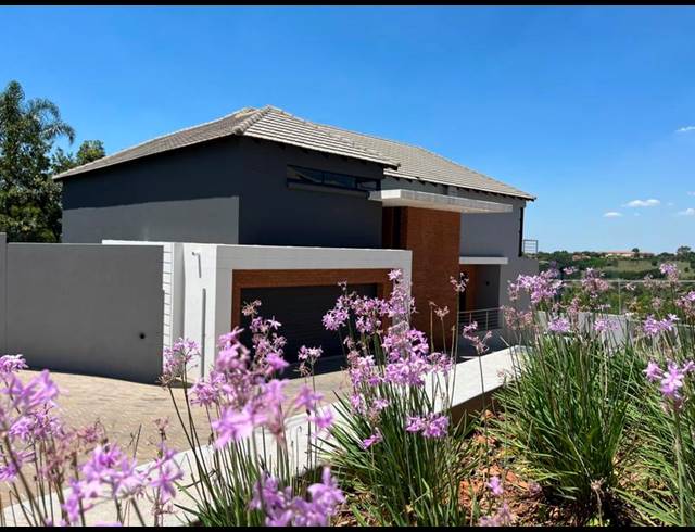 5 BEDROOM PROPERTY TO RENT IN WATERKLOOF RIDGE